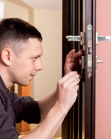 : Professional Locksmith For Commercial And Residential Locksmith Services in Urbana, IL